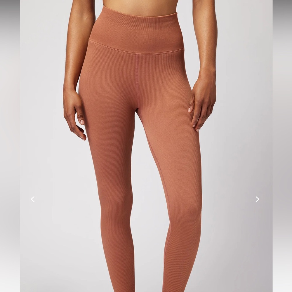 Spiritual Gangster Leggings (brand new)